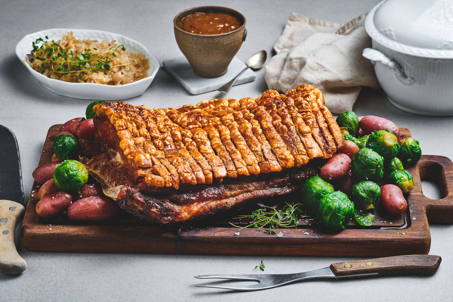 Pitkään kypsennetty kylkipaisti